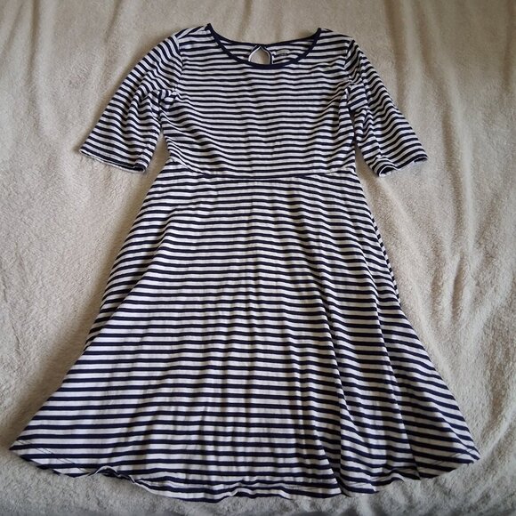 Bundle of Two Girl's Size Large Stripes & Florals Skater Style Casual Dresses - Picture 3 of 11